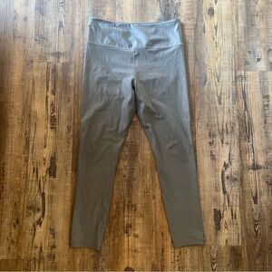 Zyia Active Women's Light Grey/Purple High Rise Activewear Leggings Size 8-10